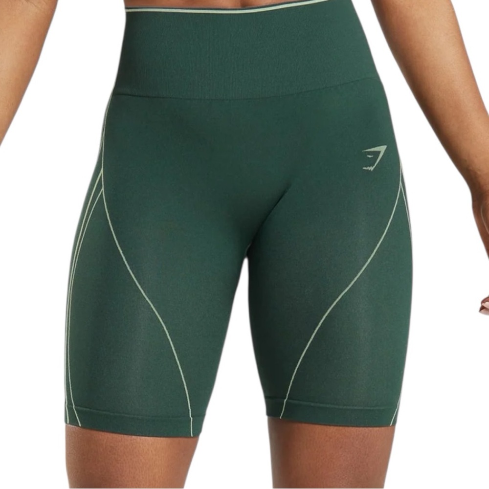APEX SEAMLESS HIGH RISE SHORT
